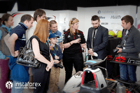 InstaForex - Official Partner of Dragon Racing